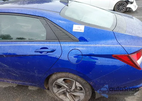 2023 Hyundai Elantra Sel z USA, uszkodzony, nr VIN KMHLS4AG5PU599003